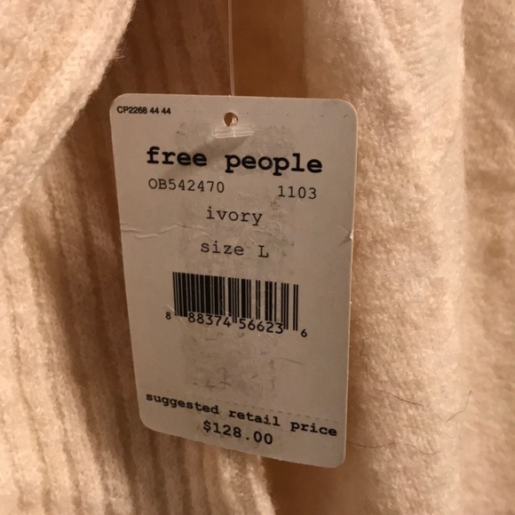 Free People Sweater! - Picture 4 of 5